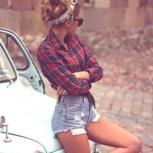 Levi high waisted jean short